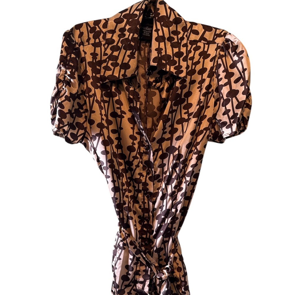 BCBG Maxazria Top Brown Tan Patterned Wrap Blouse Tie Belt Front Button Up